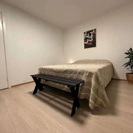 Sleek & Apartment